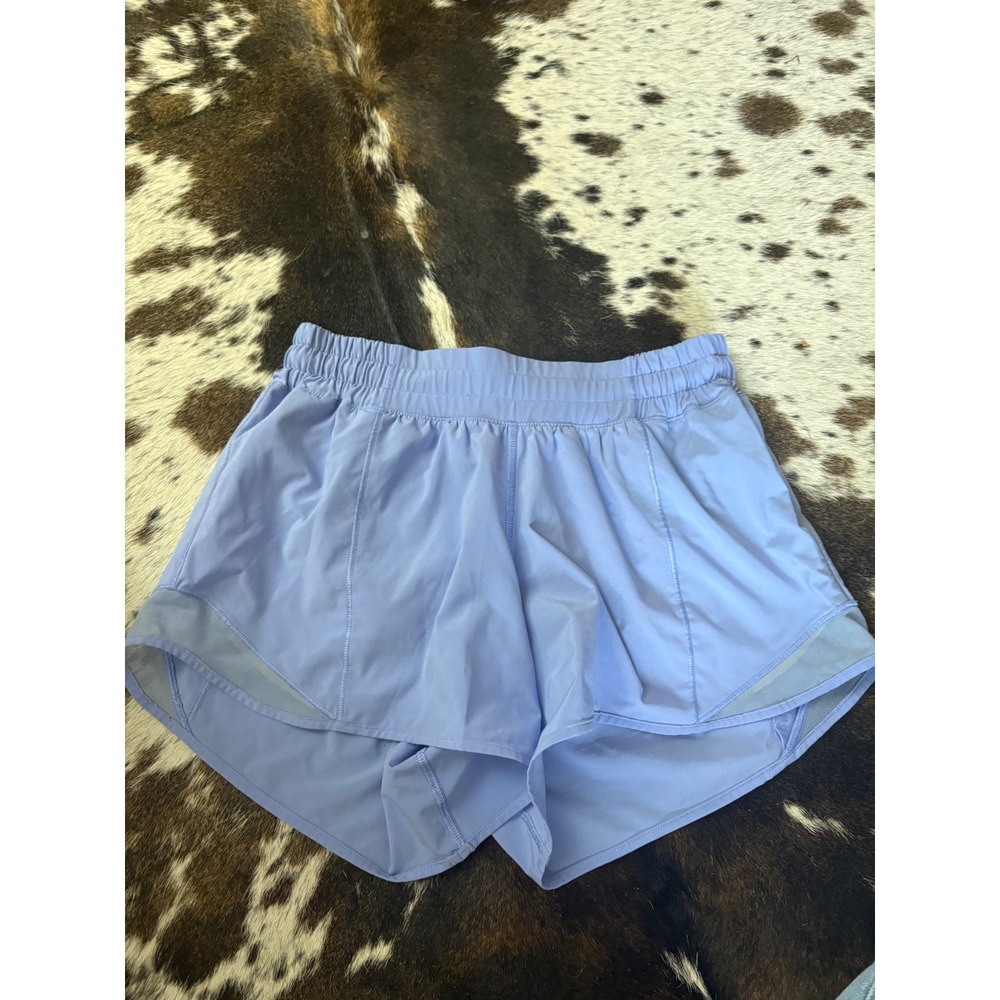 Lululemon Hotty Hot Short II *Long 4" Purple size 6